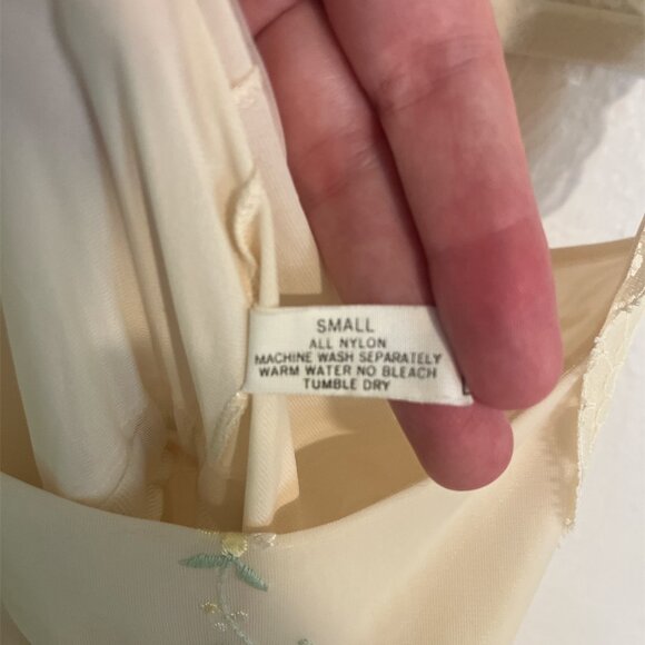 Vintage 1950s Shadowline Pale Yellow/Cream Long Gown Lingerie & Robe Size Small - Picture 11 of 12